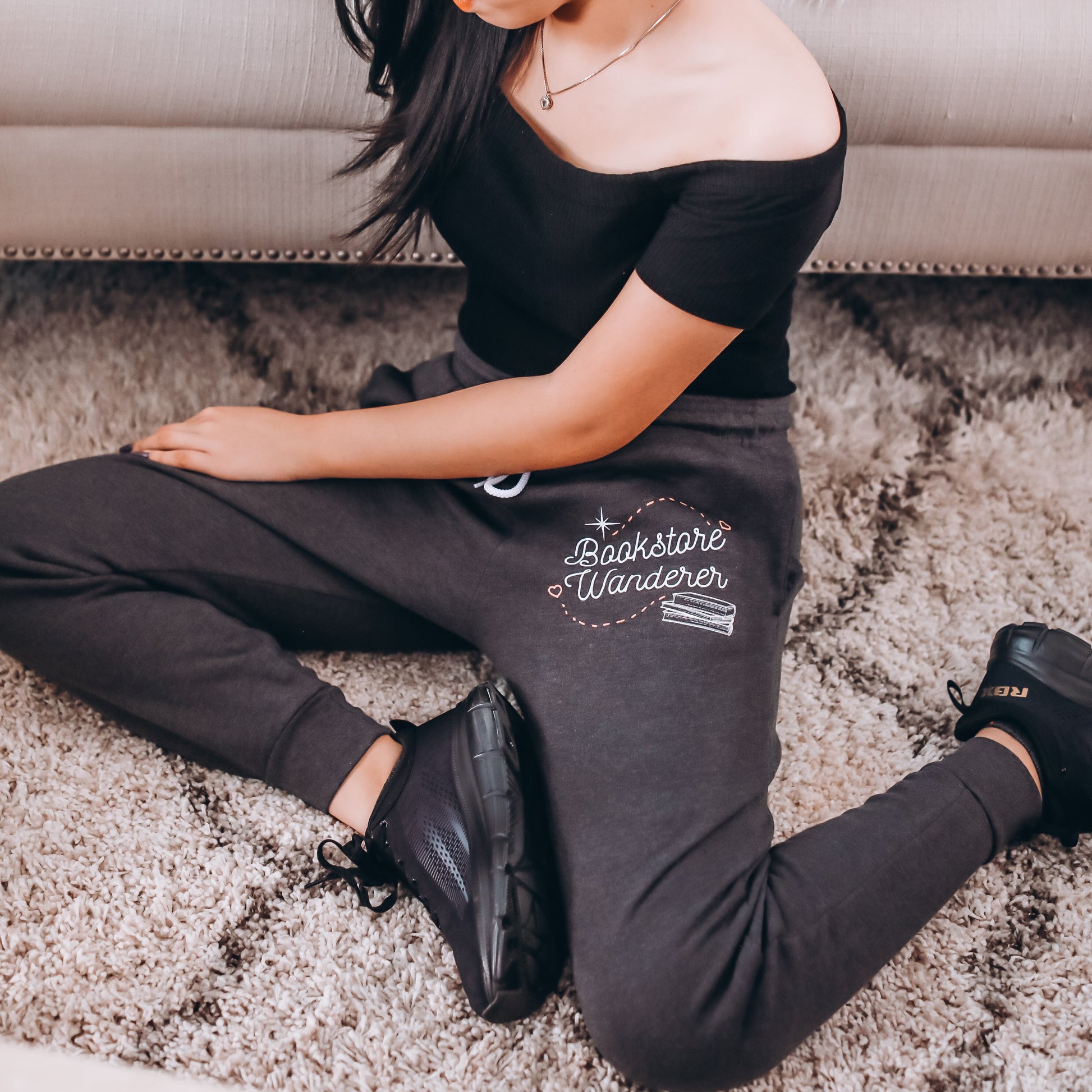 Bookstore Wanderer Joggers